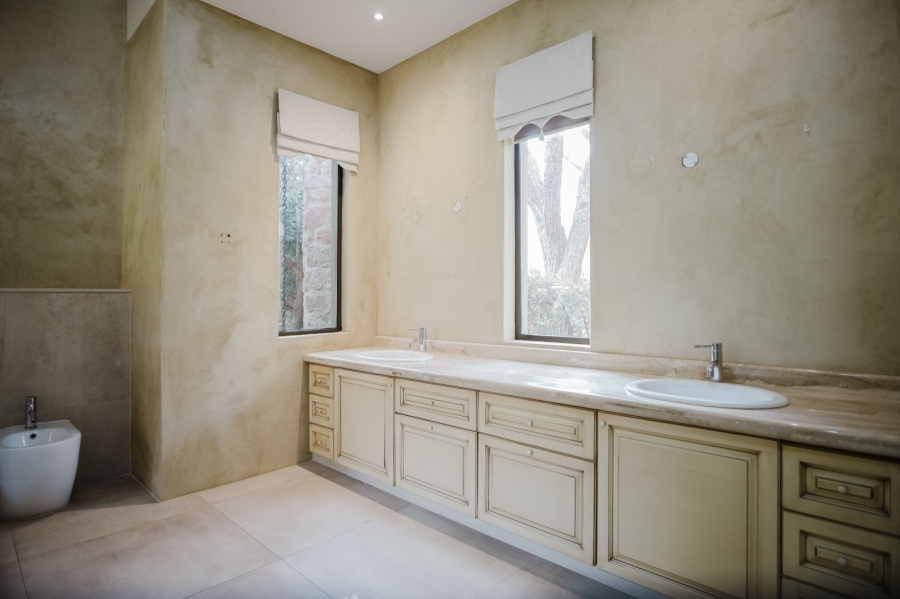 5 Bedroom Property for Sale in Meyersdal Eco Estate Gauteng