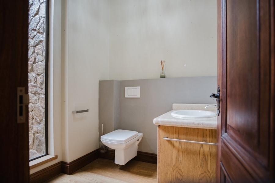 5 Bedroom Property for Sale in Meyersdal Eco Estate Gauteng