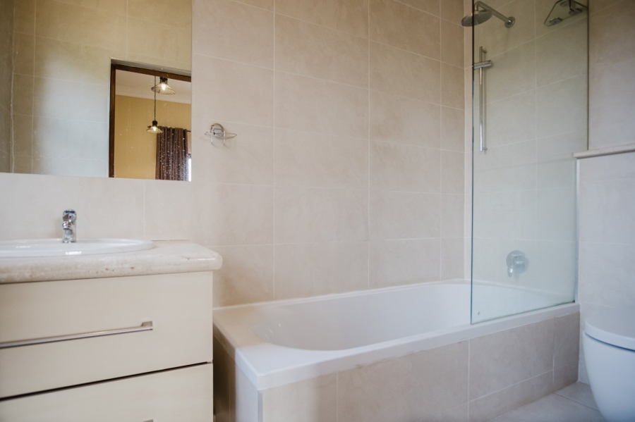 5 Bedroom Property for Sale in Meyersdal Eco Estate Gauteng