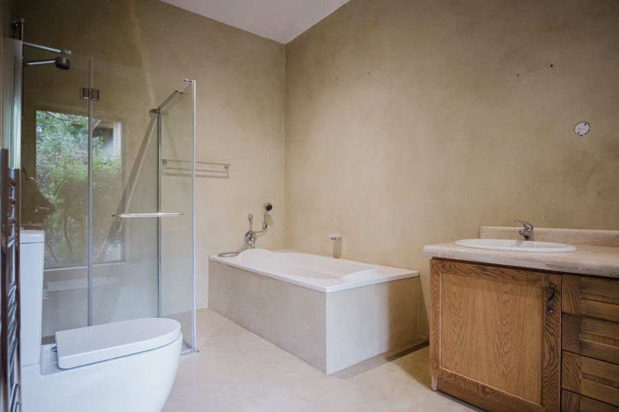 5 Bedroom Property for Sale in Meyersdal Eco Estate Gauteng