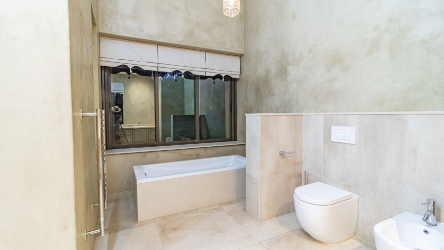 5 Bedroom Property for Sale in Meyersdal Eco Estate Gauteng