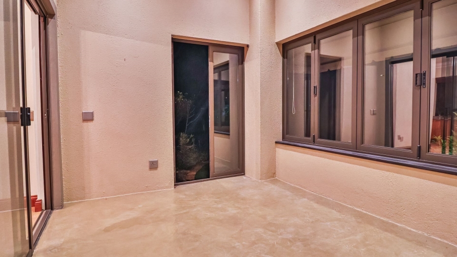 5 Bedroom Property for Sale in Meyersdal Eco Estate Gauteng