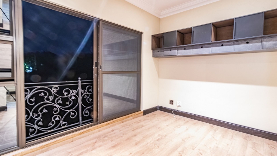 5 Bedroom Property for Sale in Meyersdal Eco Estate Gauteng