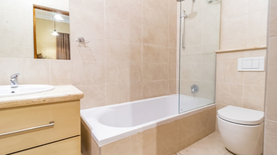 5 Bedroom Property for Sale in Meyersdal Eco Estate Gauteng