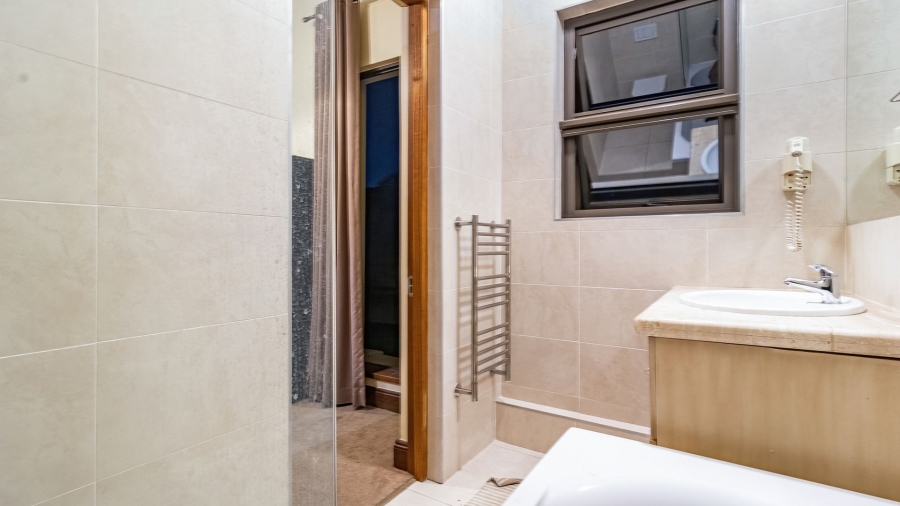 5 Bedroom Property for Sale in Meyersdal Eco Estate Gauteng