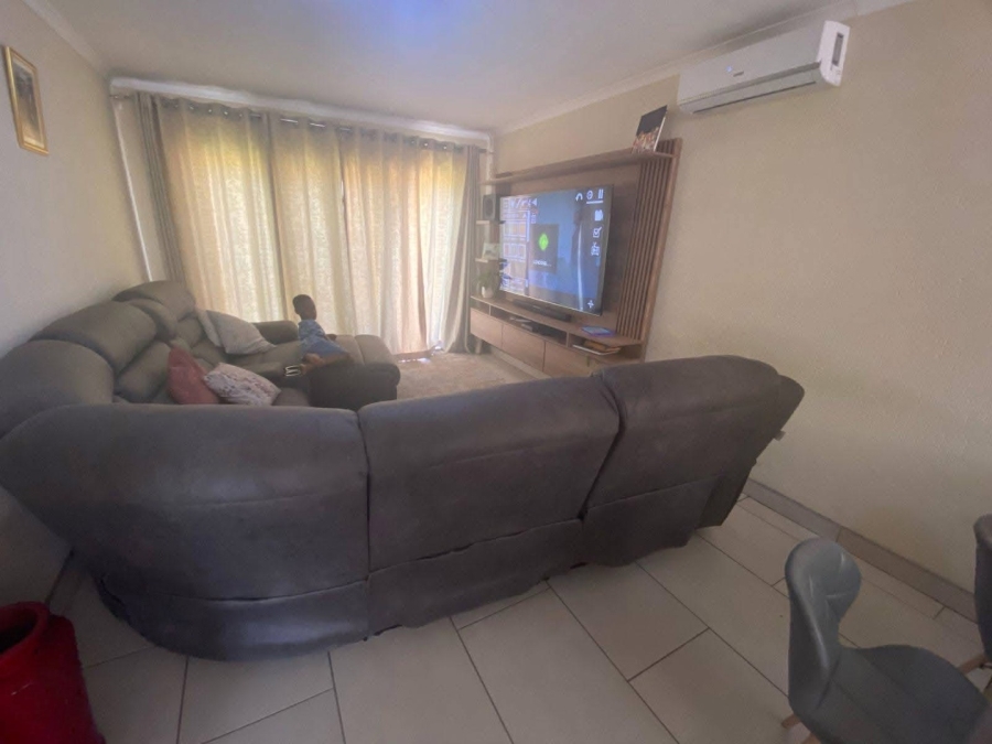 3 Bedroom Property for Sale in Heuwelsig Estate Gauteng