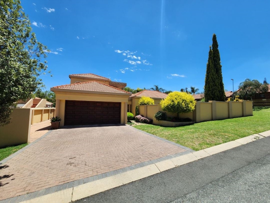 4 Bedroom Property for Sale in Van Riebeeck Park Gauteng