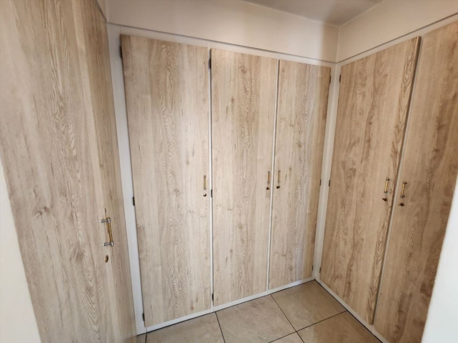 4 Bedroom Property for Sale in Van Riebeeck Park Gauteng