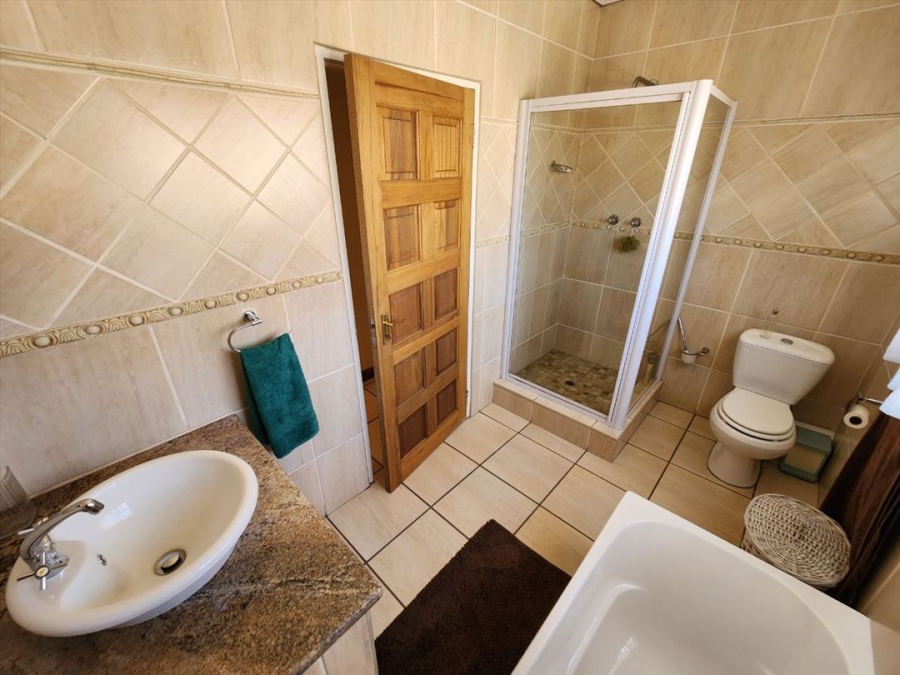 4 Bedroom Property for Sale in Van Riebeeck Park Gauteng