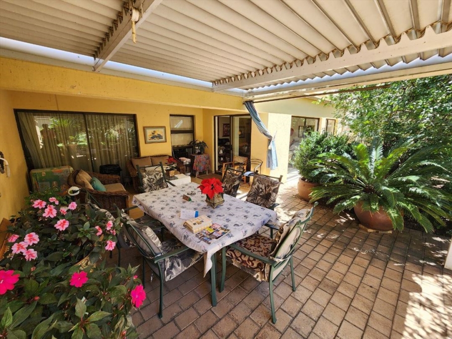 4 Bedroom Property for Sale in Van Riebeeck Park Gauteng