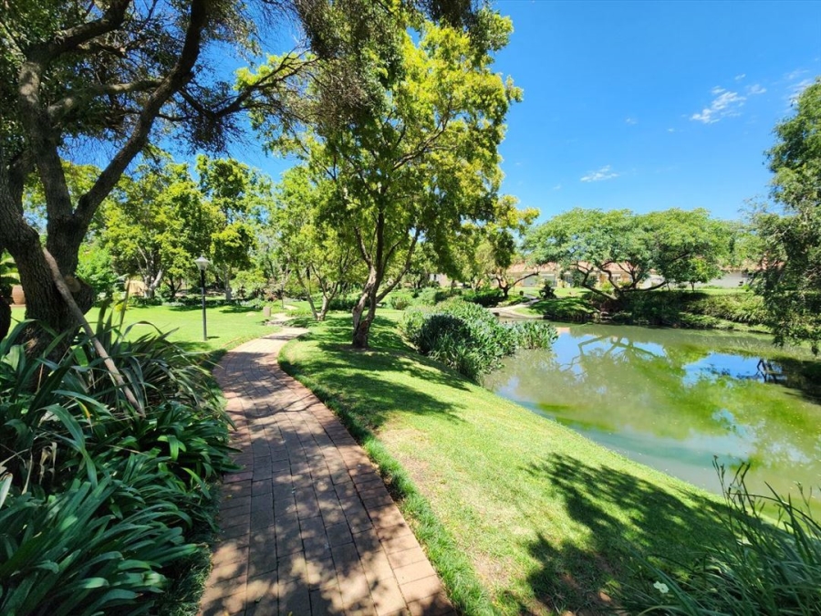 4 Bedroom Property for Sale in Van Riebeeck Park Gauteng