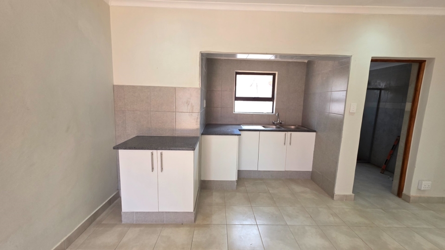 To Let 2 Bedroom Property for Rent in Laudium Gauteng