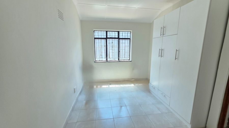 To Let 2 Bedroom Property for Rent in Laudium Gauteng