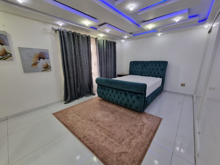 To Let 6 Bedroom Property for Rent in Bedfordview Gauteng