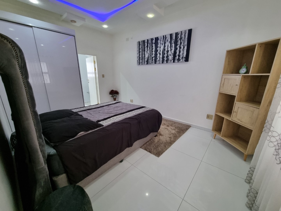 To Let 6 Bedroom Property for Rent in Bedfordview Gauteng