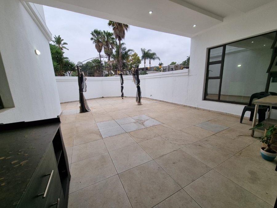 To Let 6 Bedroom Property for Rent in Bedfordview Gauteng
