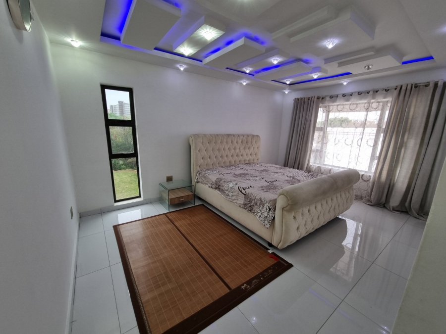 To Let 6 Bedroom Property for Rent in Bedfordview Gauteng