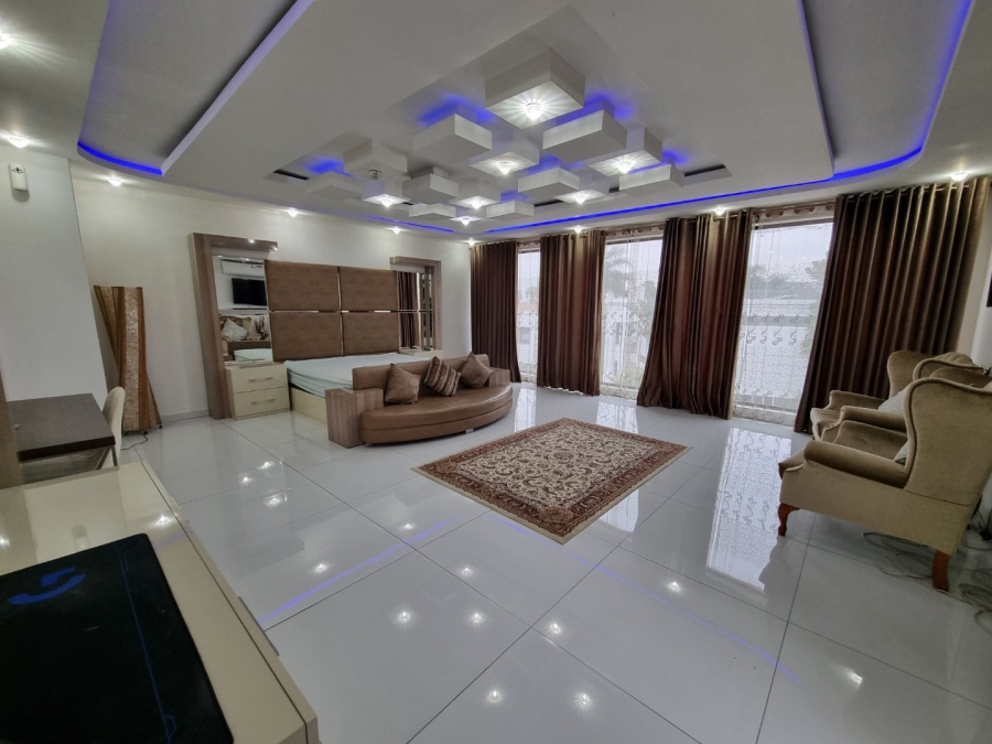 To Let 6 Bedroom Property for Rent in Bedfordview Gauteng