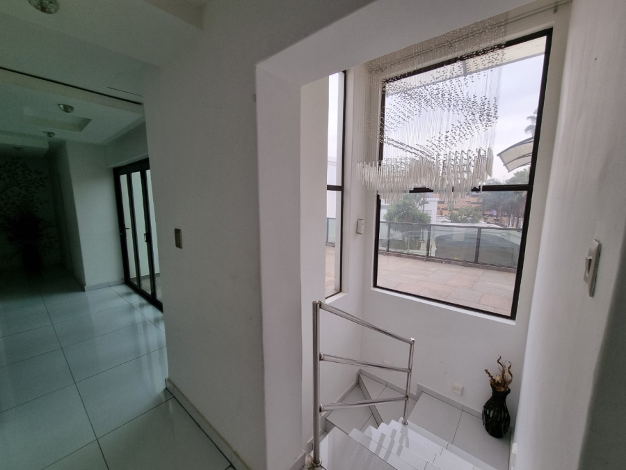 To Let 6 Bedroom Property for Rent in Bedfordview Gauteng