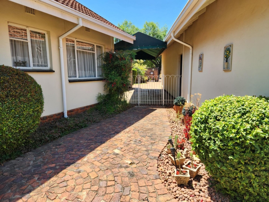3 Bedroom Property for Sale in Doringkloof Gauteng
