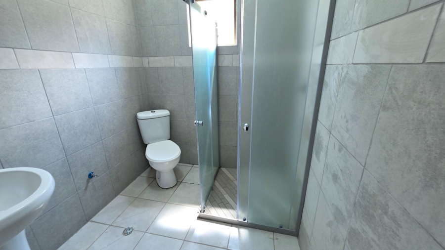 To Let  Bedroom Property for Rent in Laudium Gauteng