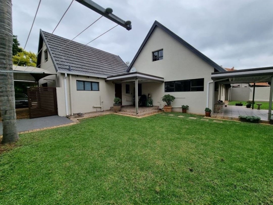 5 Bedroom Property for Sale in Blue Gill Estate Gauteng