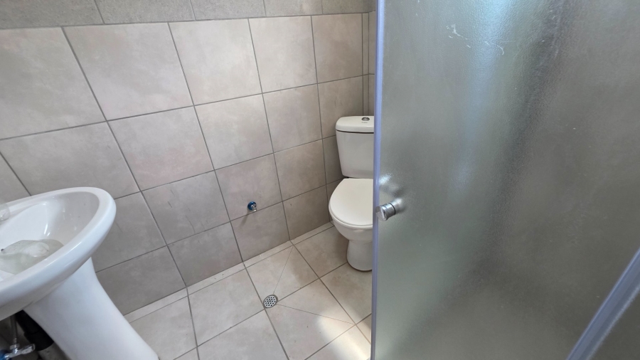 To Let 2 Bedroom Property for Rent in Laudium Gauteng