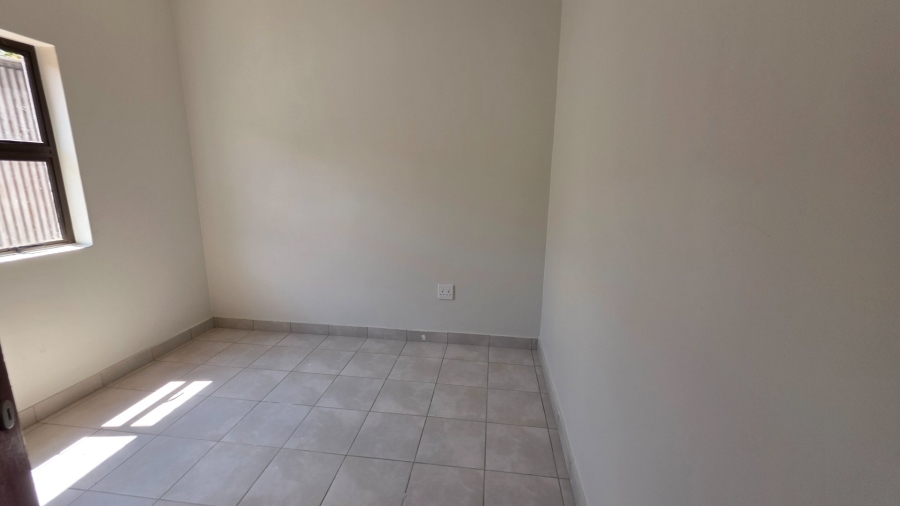To Let 2 Bedroom Property for Rent in Laudium Gauteng