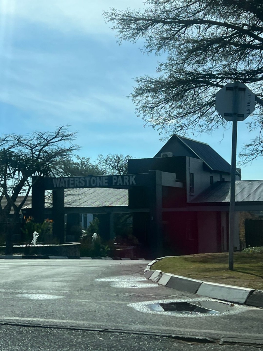 To Let 2 Bedroom Property for Rent in Greenstone Hill Gauteng