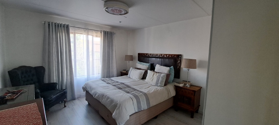 To Let 3 Bedroom Property for Rent in Bedfordview Gauteng