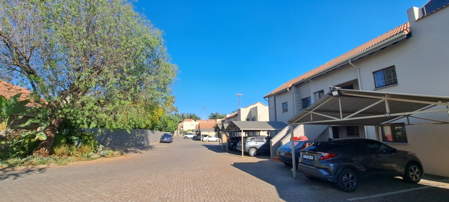 To Let 3 Bedroom Property for Rent in Bedfordview Gauteng