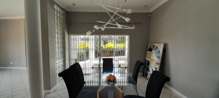 To Let 4 Bedroom Property for Rent in Waterkloof Ridge Gauteng