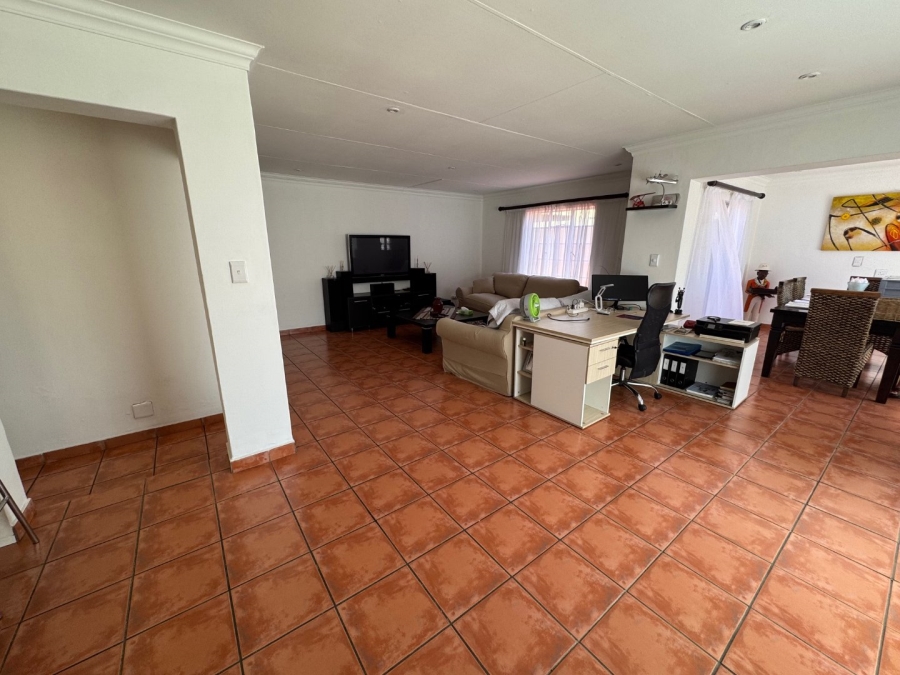 3 Bedroom Property for Sale in Van Riebeeck Park Gauteng