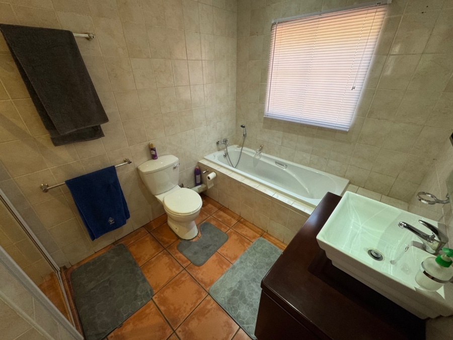 3 Bedroom Property for Sale in Van Riebeeck Park Gauteng