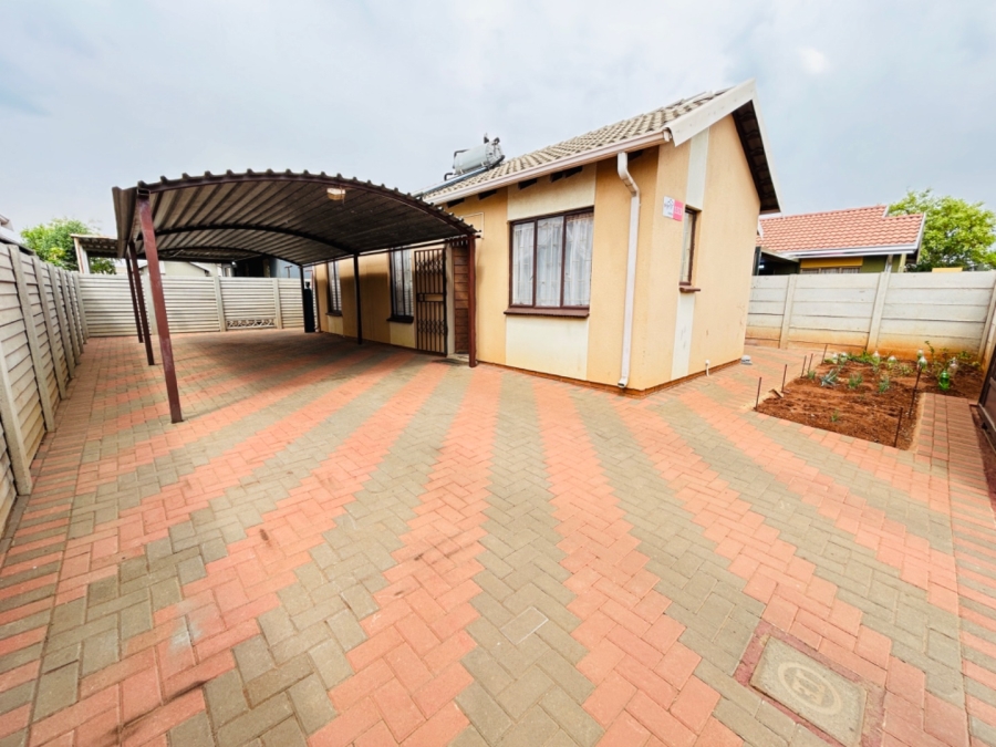 3 Bedroom Property for Sale in Sky City Gauteng
