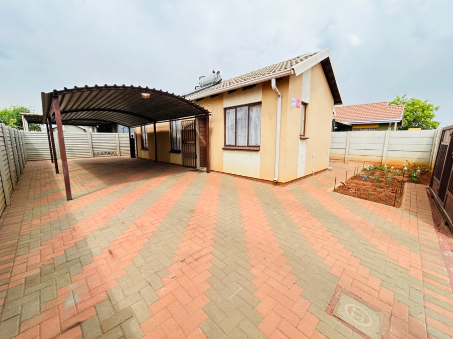 3 Bedroom Property for Sale in Sky City Gauteng