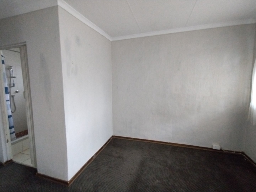 To Let 2 Bedroom Property for Rent in Eden Glen Gauteng