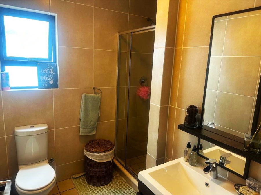 To Let 1 Bedroom Property for Rent in Olivedale Gauteng