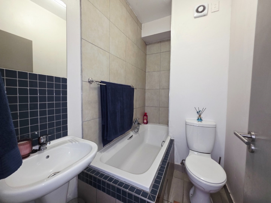 2 Bedroom Property for Sale in Elardus Park Gauteng