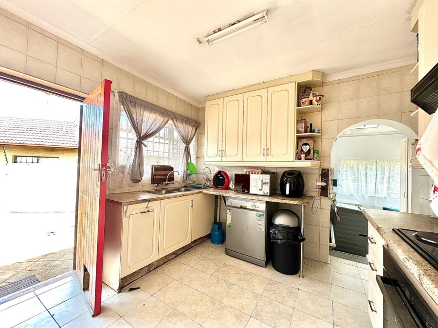 3 Bedroom Property for Sale in Verwoerdpark Gauteng