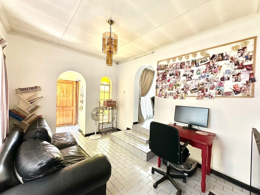 3 Bedroom Property for Sale in Verwoerdpark Gauteng