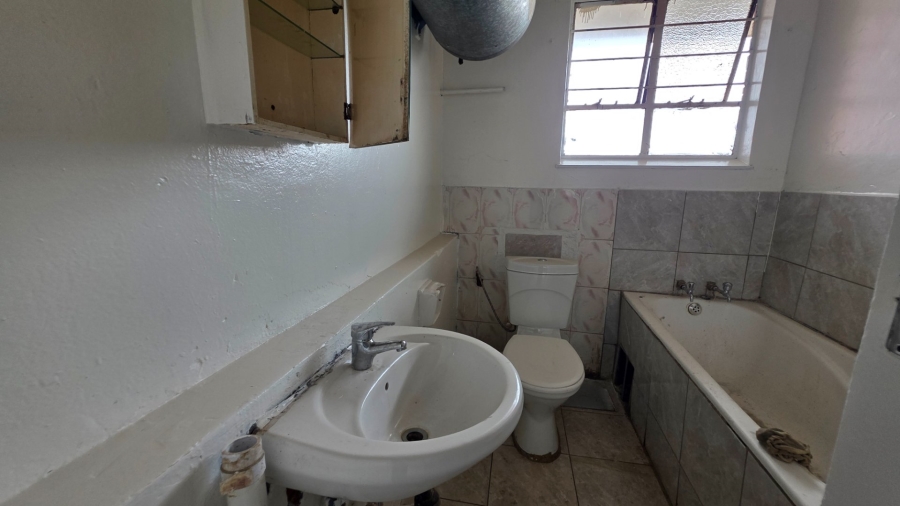 3 Bedroom Property for Sale in Laudium Gauteng