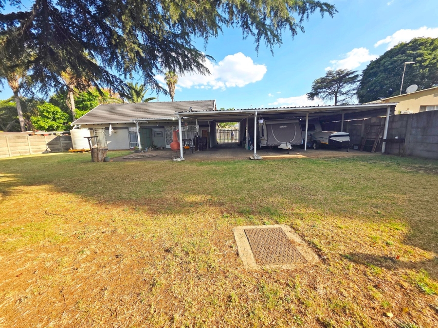 3 Bedroom Property for Sale in Bonaero Park Gauteng