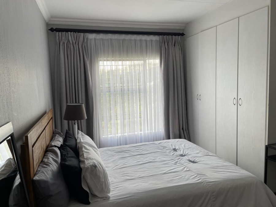 To Let  Bedroom Property for Rent in Weltevreden Park Gauteng