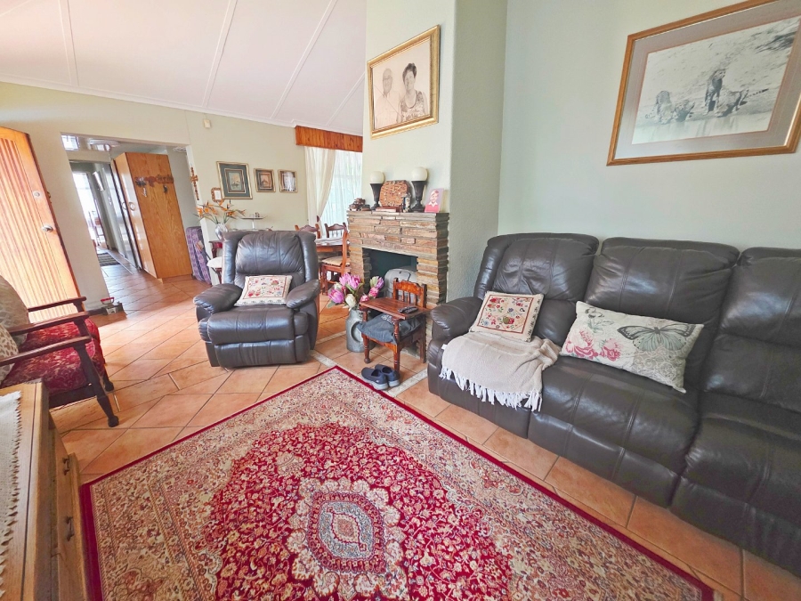 4 Bedroom Property for Sale in Bonaero Park Gauteng