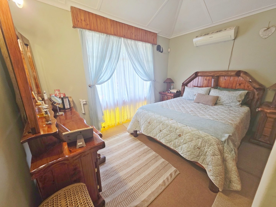 4 Bedroom Property for Sale in Bonaero Park Gauteng