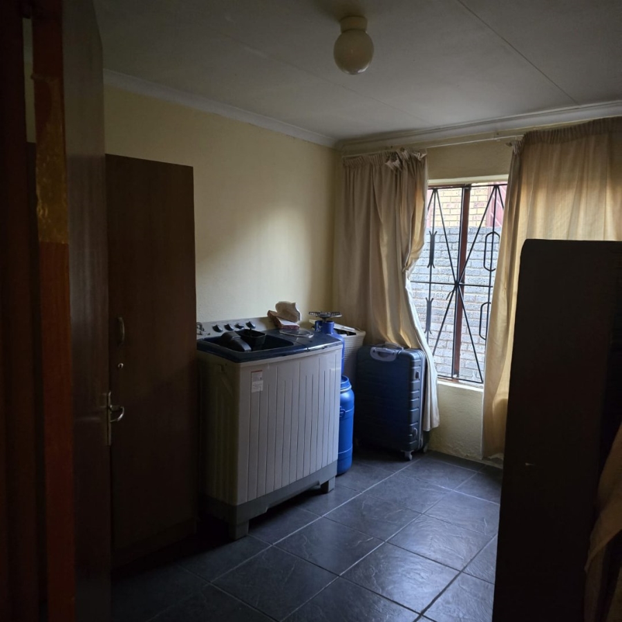 4 Bedroom Property for Sale in Ebony Park Gauteng