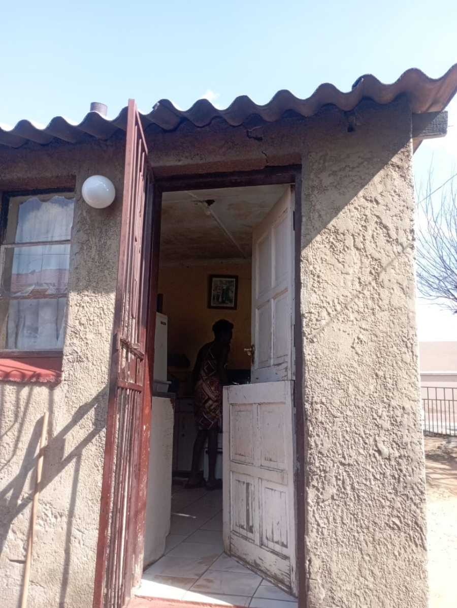 2 Bedroom Property for Sale in Diepkloof Zone 1 Gauteng