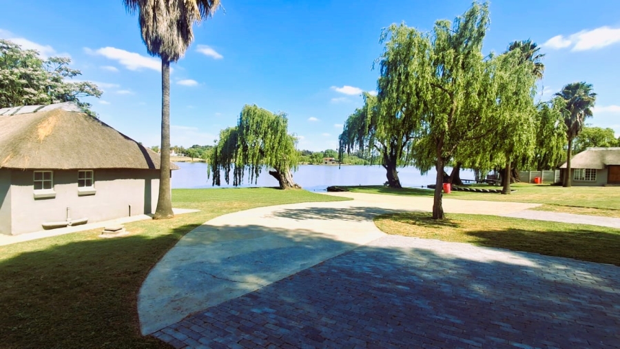 Commercial Property for Sale in Marlbank Gauteng