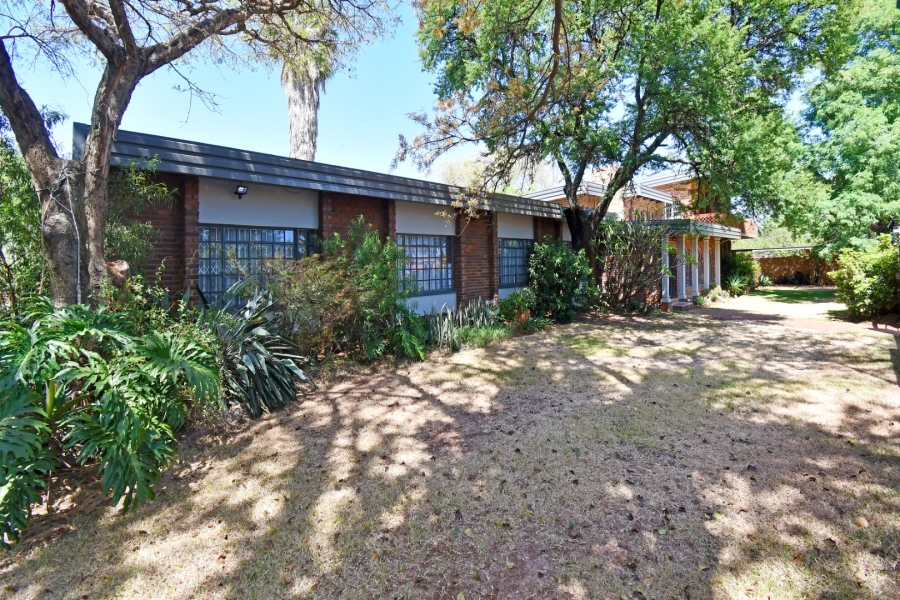 6 Bedroom Property for Sale in Wierda Park Gauteng